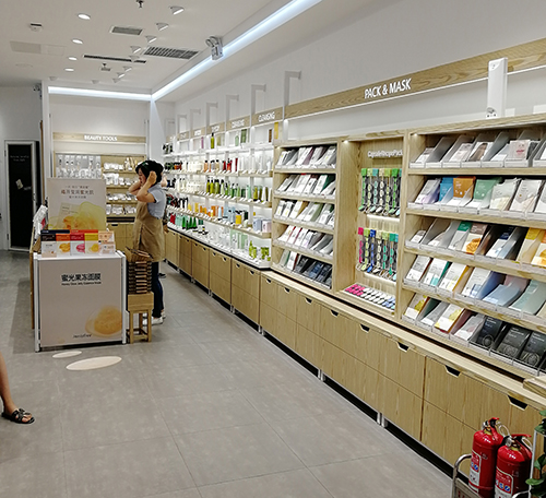 青岛展柜安装完成