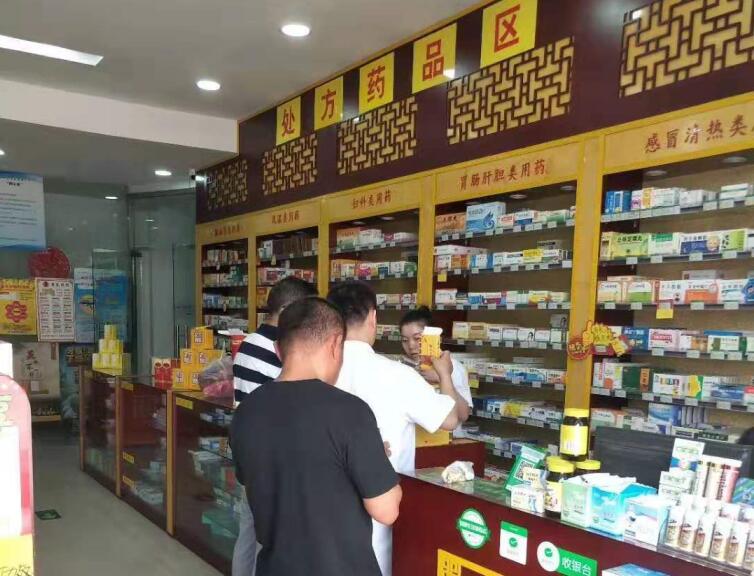 为济世堂做青岛展柜设计完工